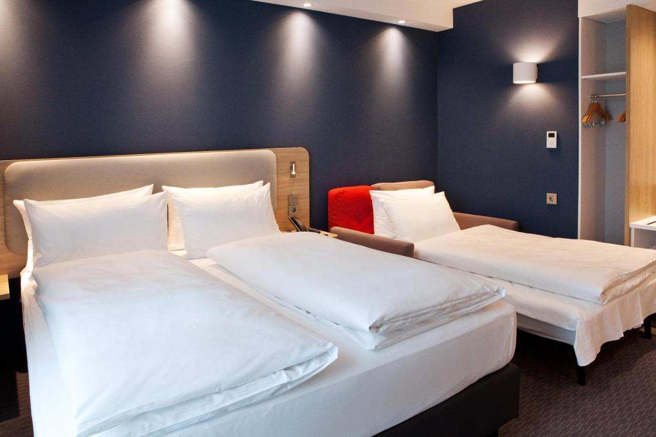 Holiday Inn Express Fuerth By Ihg Εξωτερικό φωτογραφία