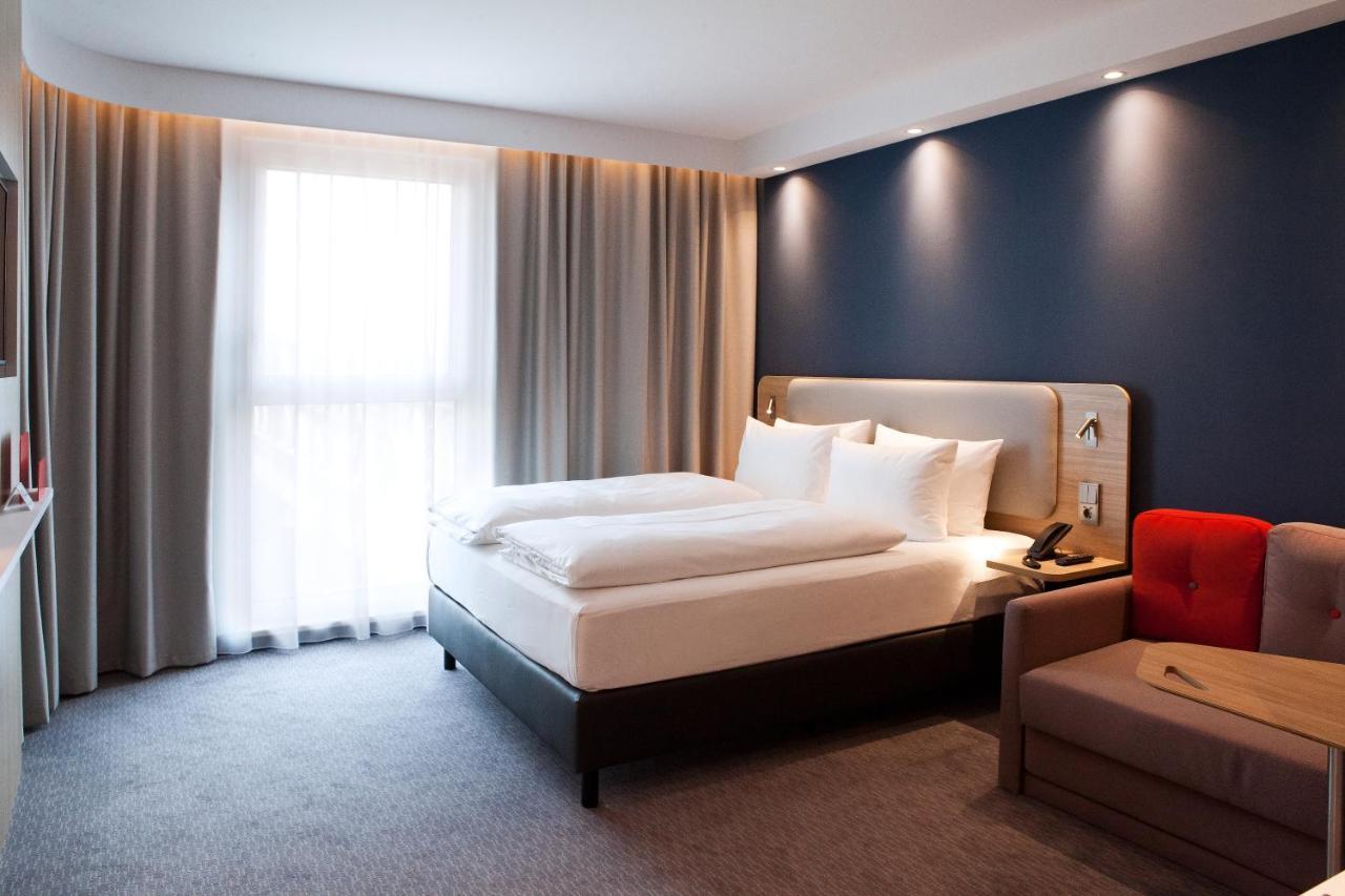 Holiday Inn Express Fuerth By Ihg Εξωτερικό φωτογραφία