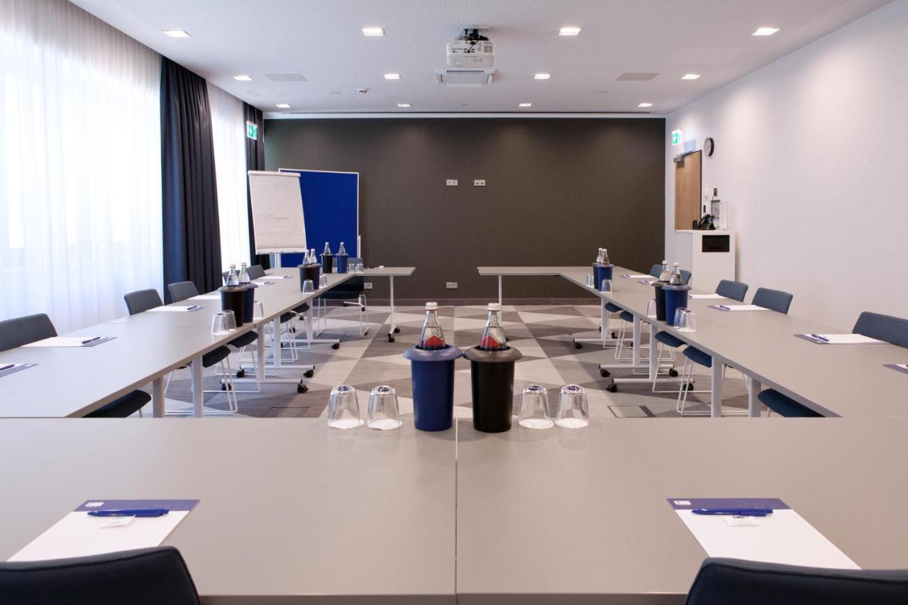 Holiday Inn Express Fuerth By Ihg Εξωτερικό φωτογραφία